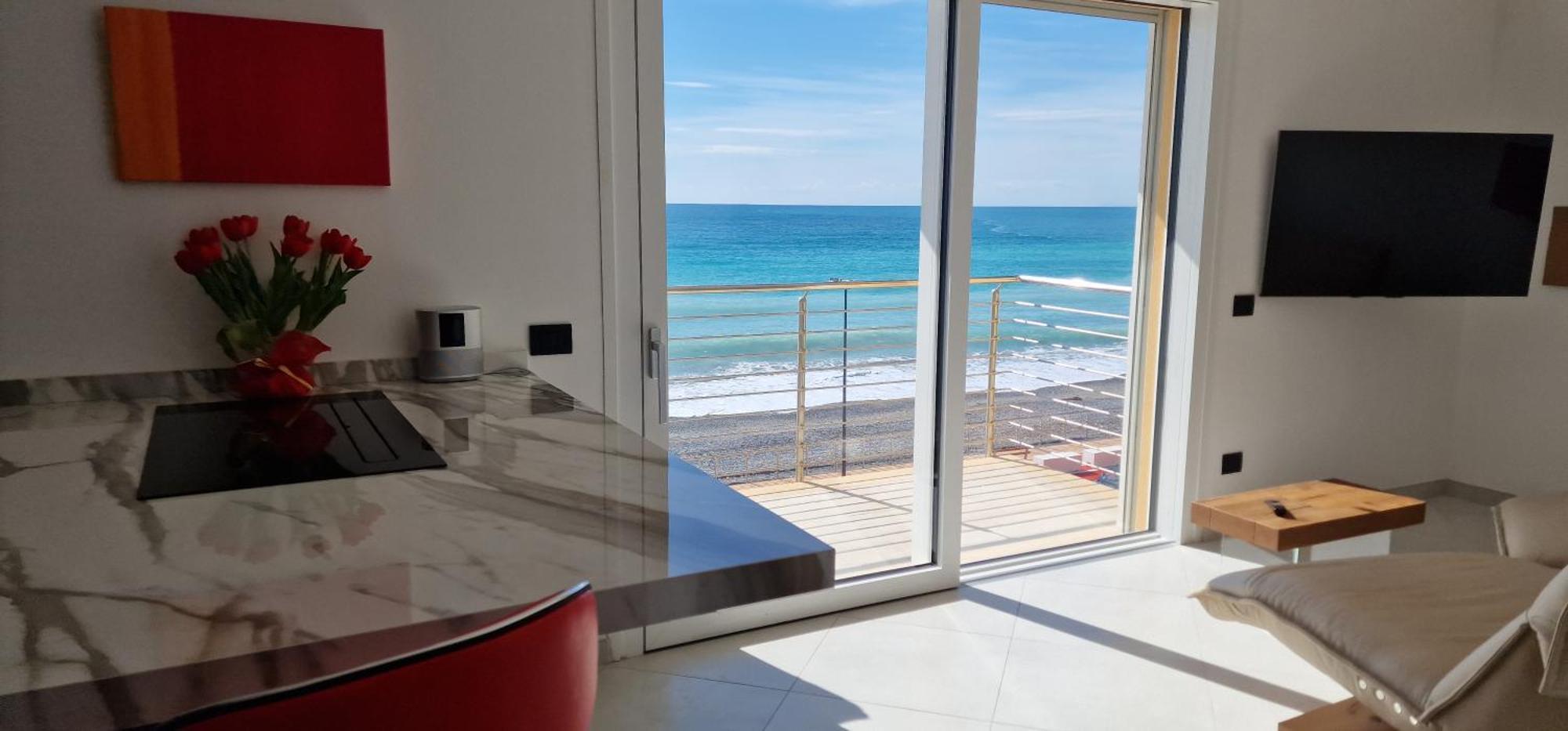 Mare Blu Apartment Ventimiglia Bagian luar foto