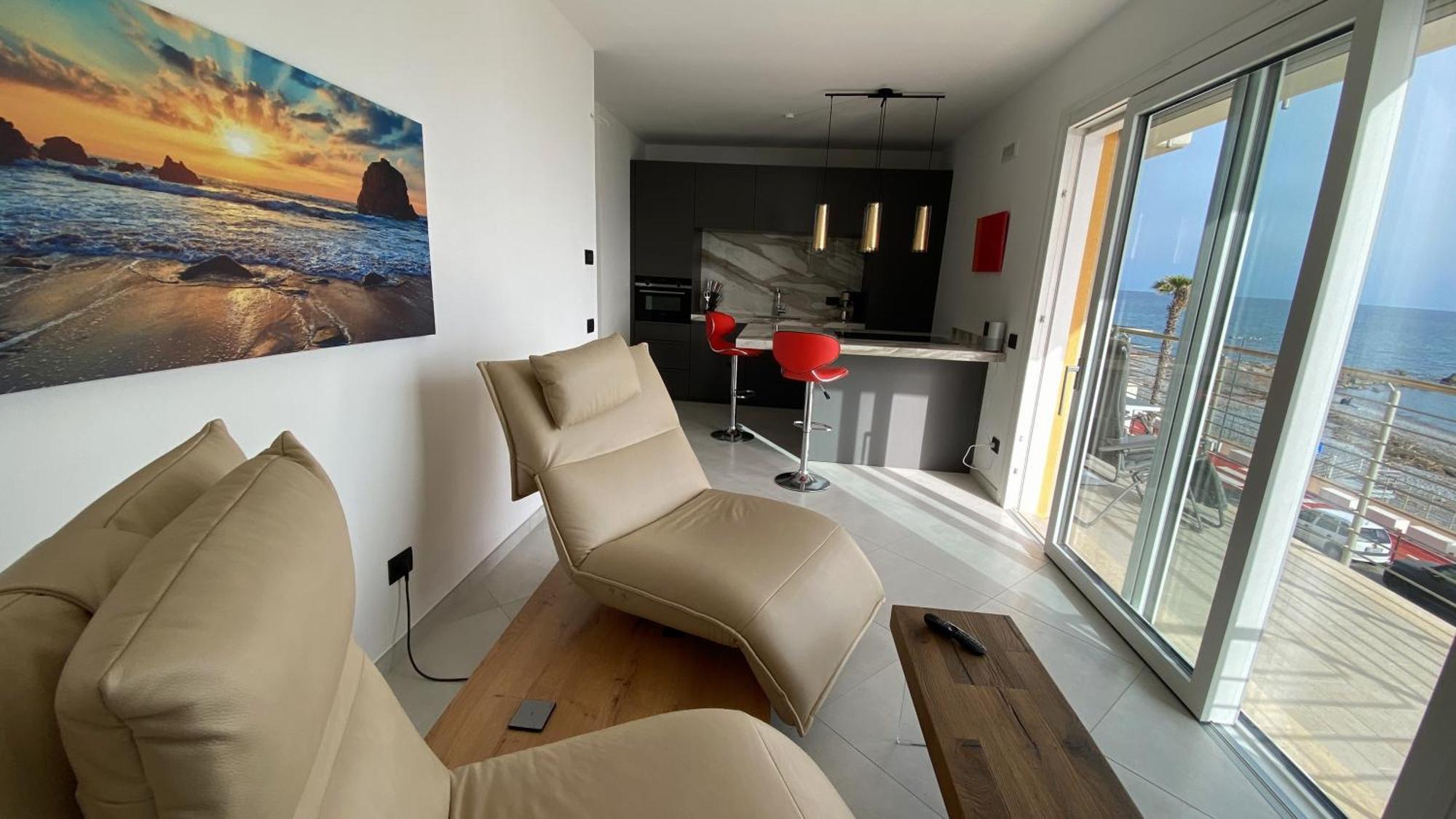 Mare Blu Apartment Ventimiglia Bagian luar foto