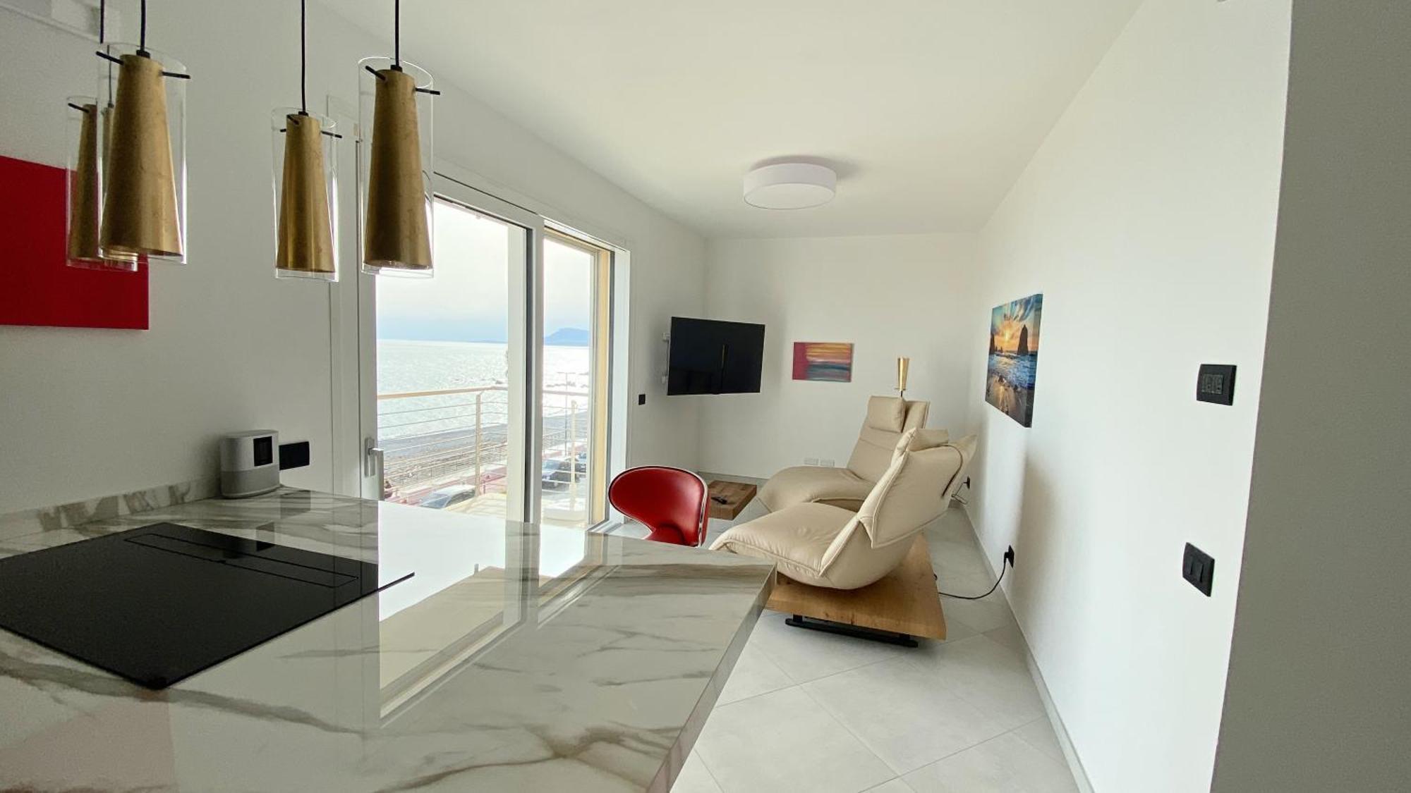Mare Blu Apartment Ventimiglia Bagian luar foto