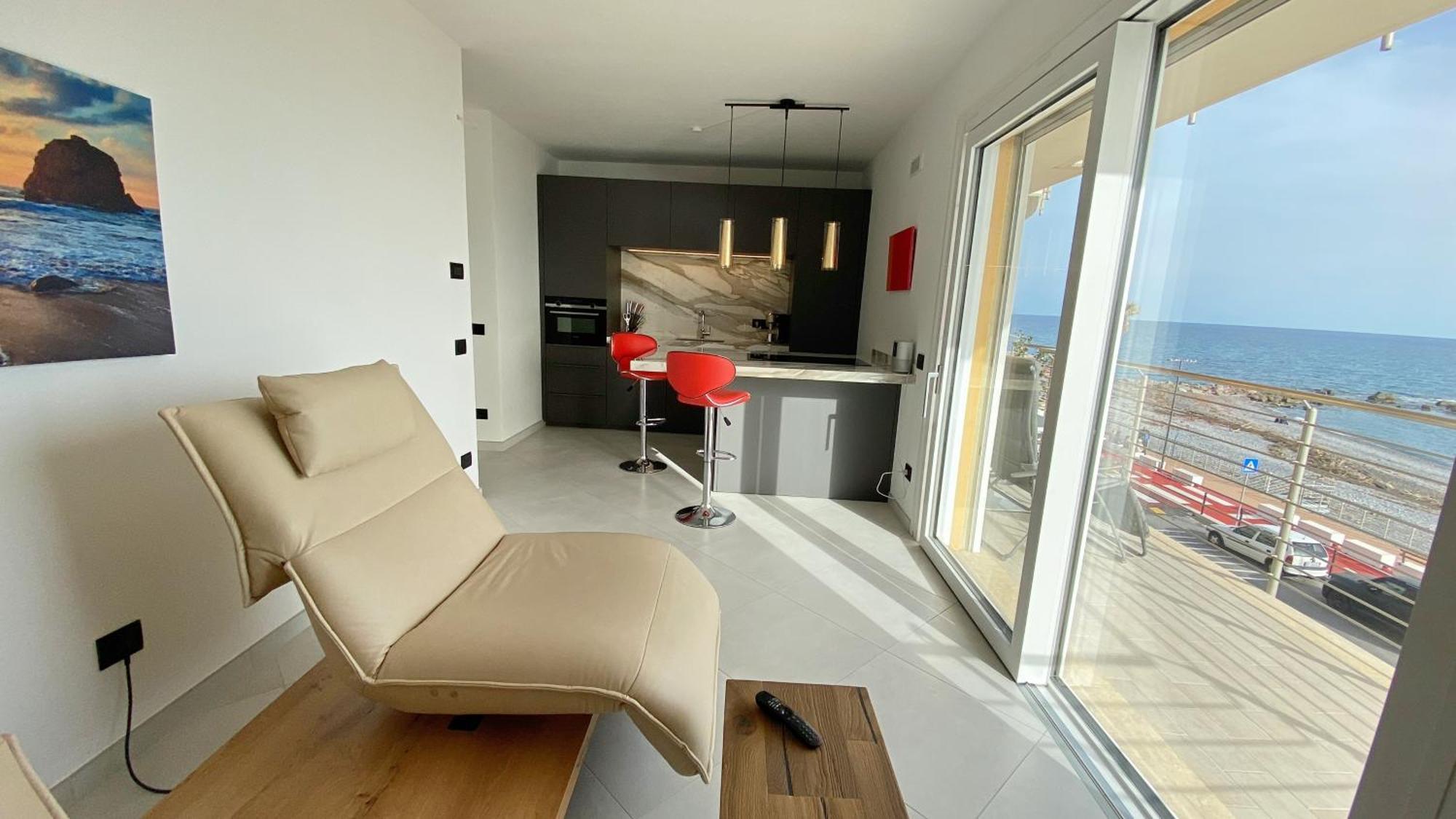 Mare Blu Apartment Ventimiglia Bagian luar foto